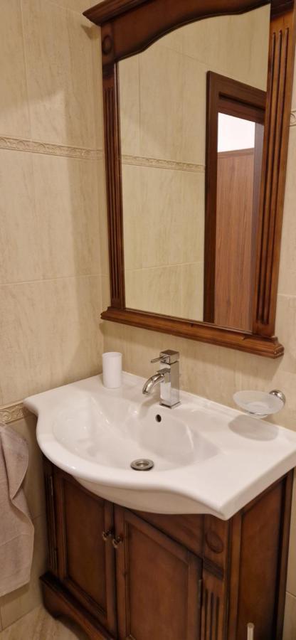 Студио Тони 1 Varna Luaran gambar
