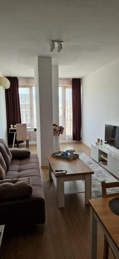 Студио Тони 1 Varna Luaran gambar