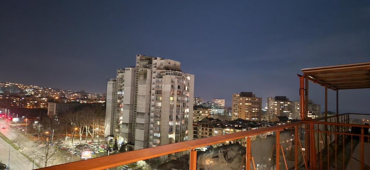 Студио Тони 1 Varna Luaran gambar